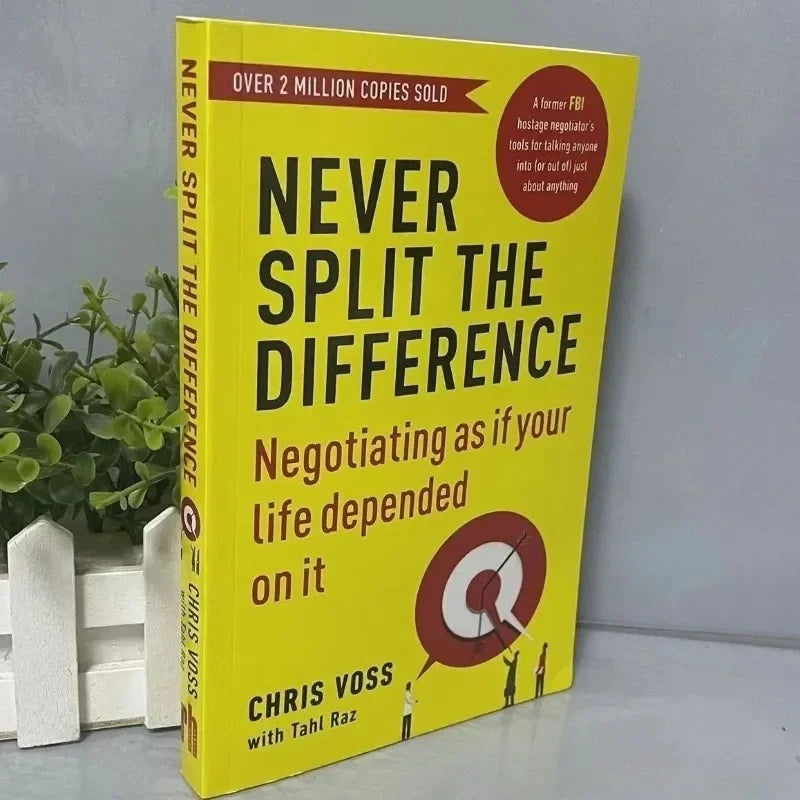 "Never Split the Difference" by Chris Voss:Negotiation, Emotional Intelligence&Communication Skills for Adults (English Edition)